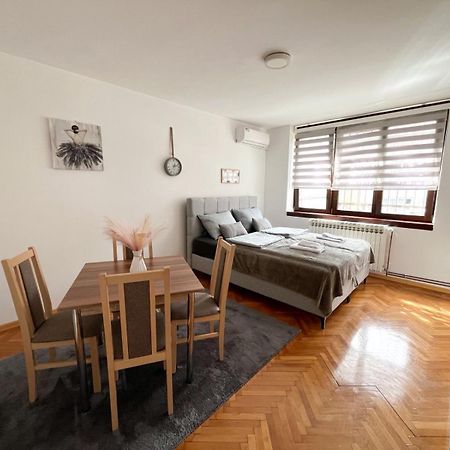 Nejra Apartment Sarajevo Bagian luar foto